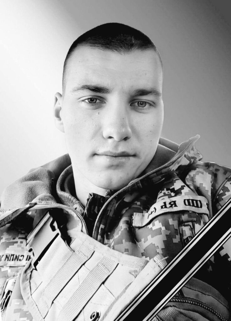 На Львівщині попрощаються з трьома воїнами — що про них відомо (фото) - 2