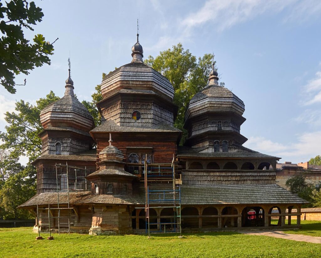 Торік на реставрацію церков на Львівщині витратили майже десять мільйонів гривень - 3