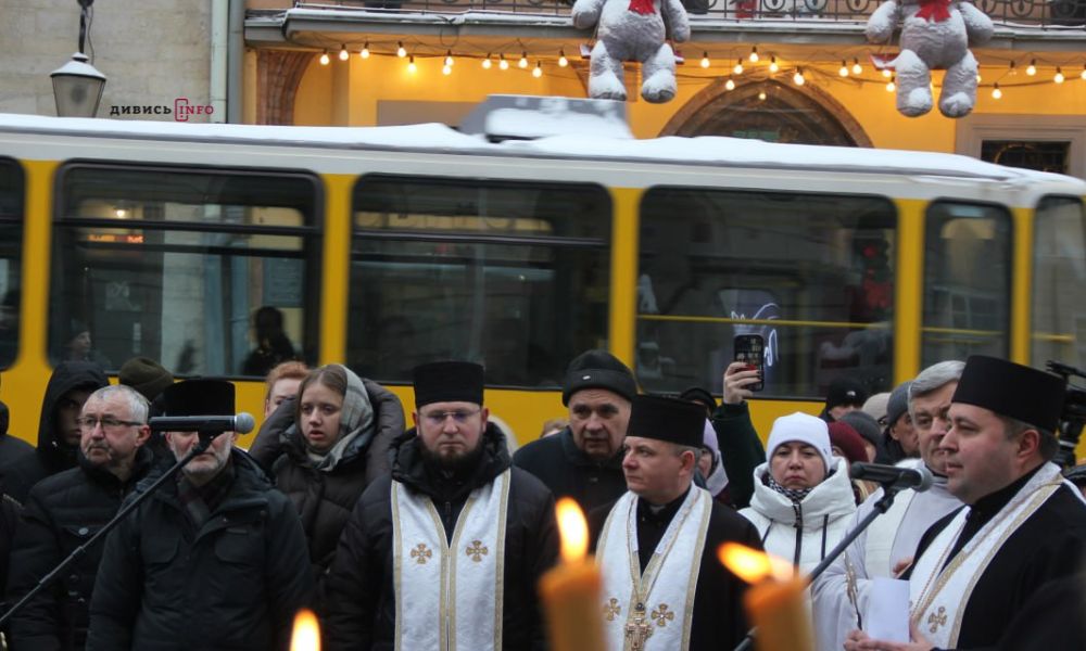У Львові на Богоявлення військові капелани освятили воду (фото) - 1