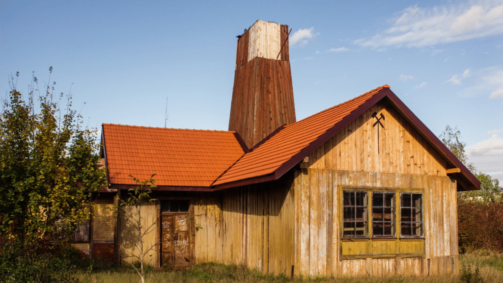 Сучасні скульптури, криївка УПА та солеварня: куди поїхати на Львівщині - 16