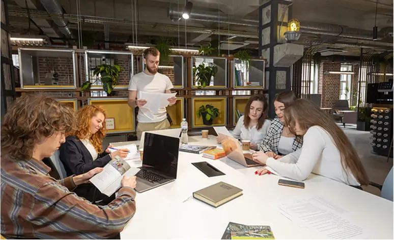 Де у Львові можна попрацювати під час відключень світла: добірка короворкінгів - 5