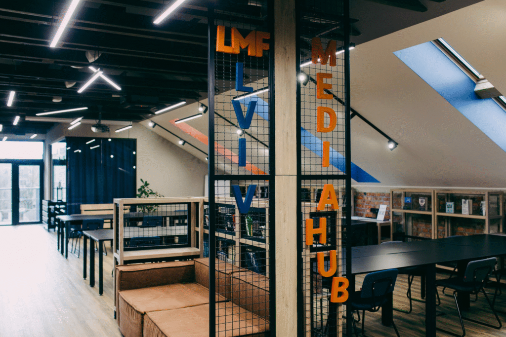 Де у Львові можна попрацювати під час відключень світла: добірка короворкінгів - 13