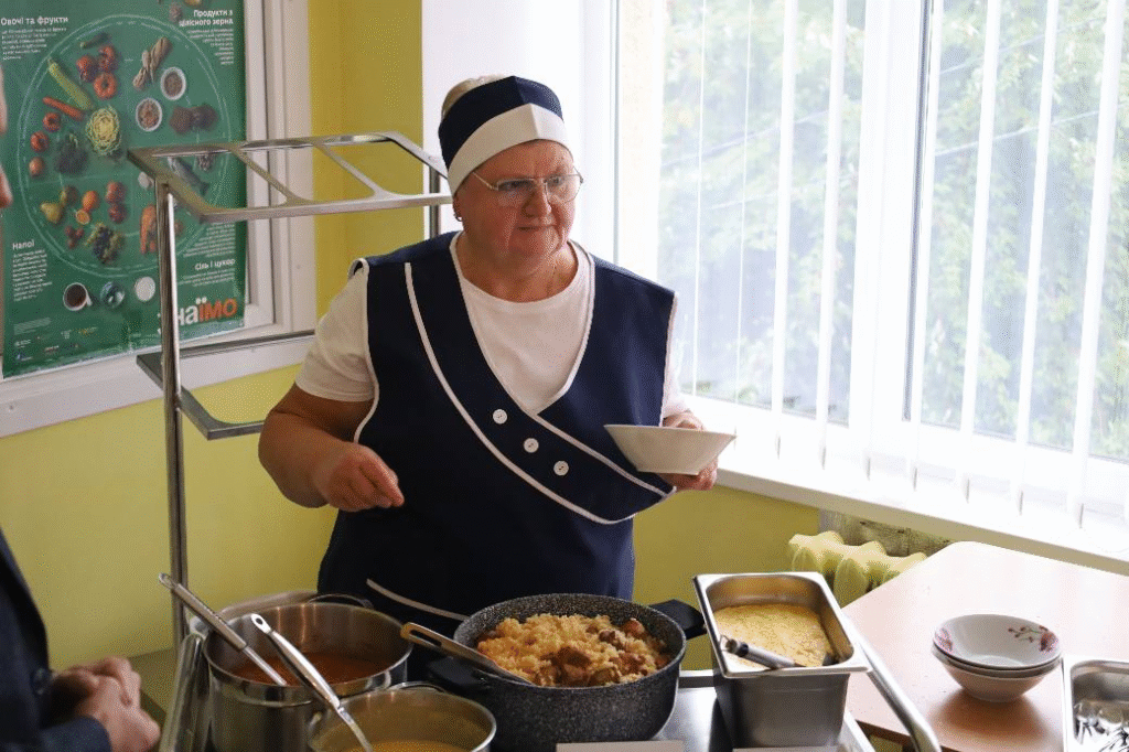 «Безкоштовно для всіх школярів»: які реформи харчування у школах Львівщини очікувати 2026 року - 7