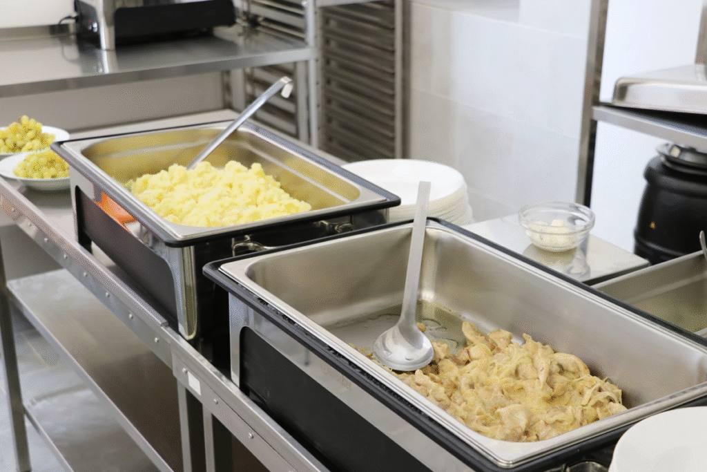 «Безкоштовно для всіх школярів»: які реформи харчування у школах Львівщини очікувати 2026 року - 14