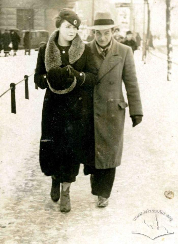 Яким був зимовий Львів у минулому столітті: добірка світлин - 22