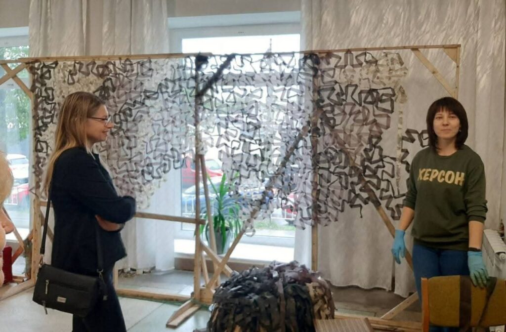 Де у Львівській громаді можна долучитися до плетіння маскувальних сіток на фронт - 2