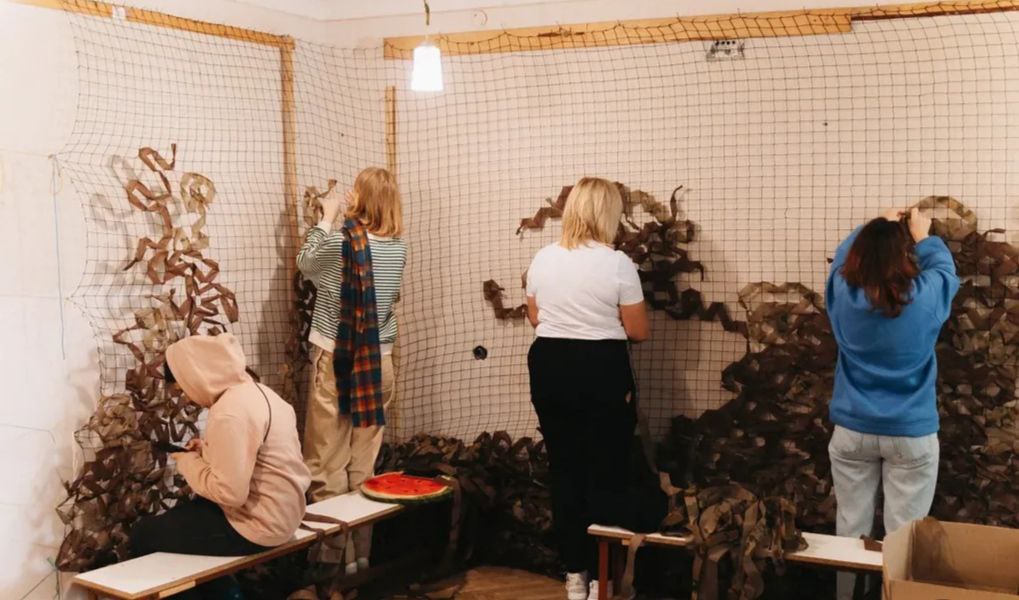 Де у Львівській громаді можна долучитися до плетіння маскувальних сіток на фронт - 3