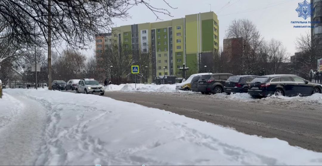 photo_5422537486019268941_y