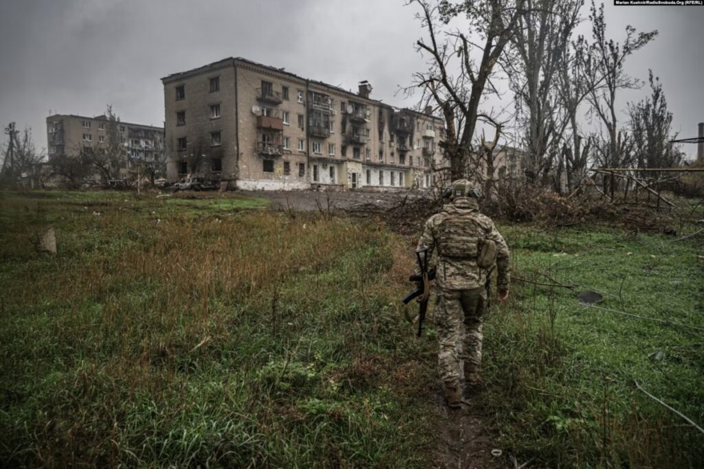 Прощання з воїнами, отруєння дітей і доступний транспорт у Львові: головні новини дня - 2