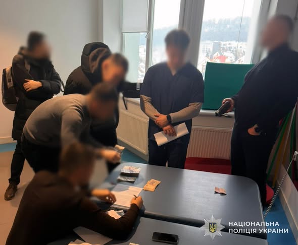 На Львівщині викрили лікаря, підозрюваного в отриманні хабаря - 1