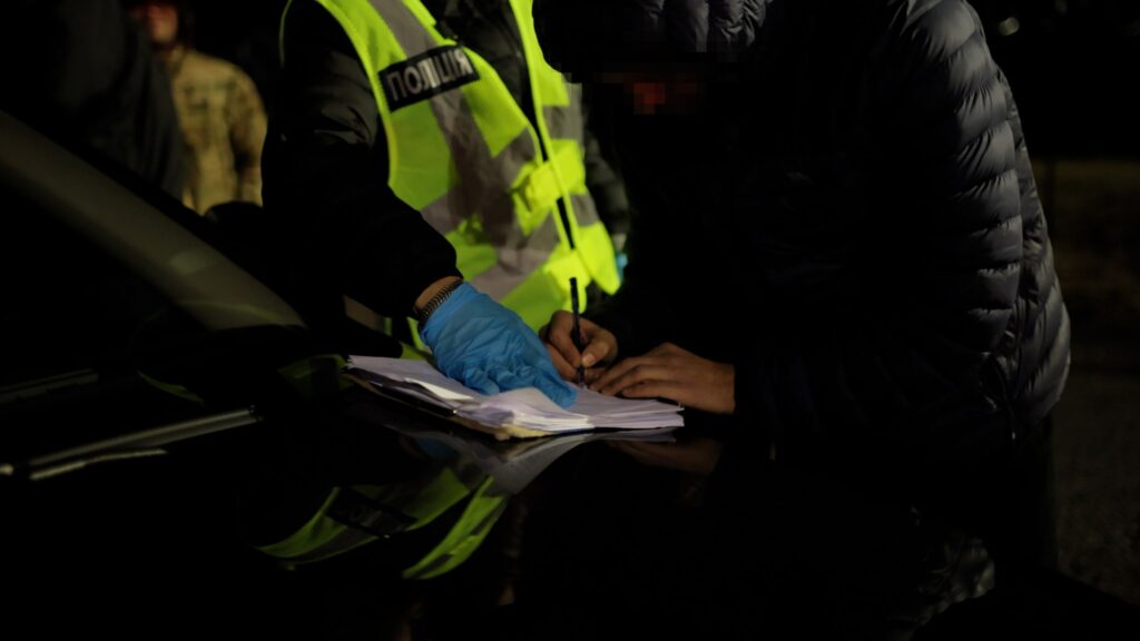 На Львівщині судитимуть організаторів каналу незаконного переправлення осіб за кордон - 2