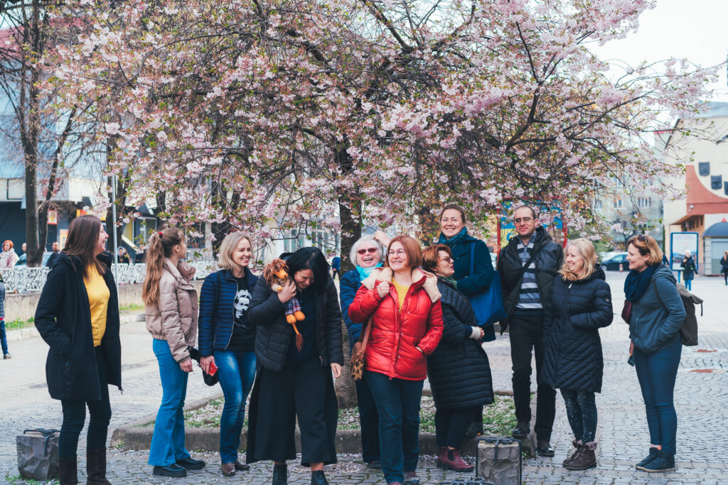 «Закінчуєш роботу на цвинтарі і йдеш працювати гідом по місту»: розмова з Гандзунею Гошко про туризм у Львові і не тільки - 7