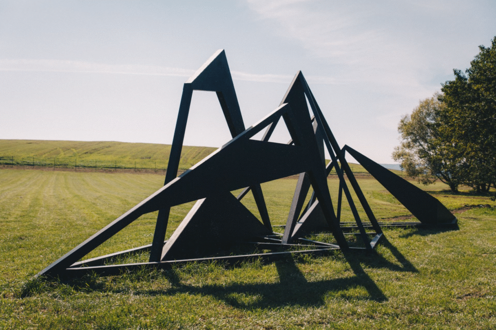 Куди поїхати на Львівщині: мистецькі парки, замки та озеро - 1