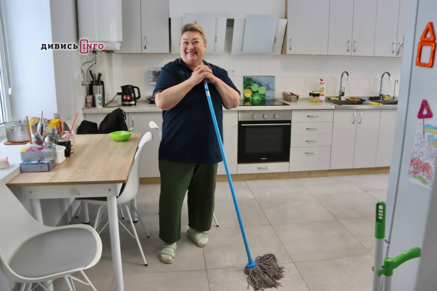 У Львові облаштували тимчасове житло для переселенців на 70 людей (фото) - 4