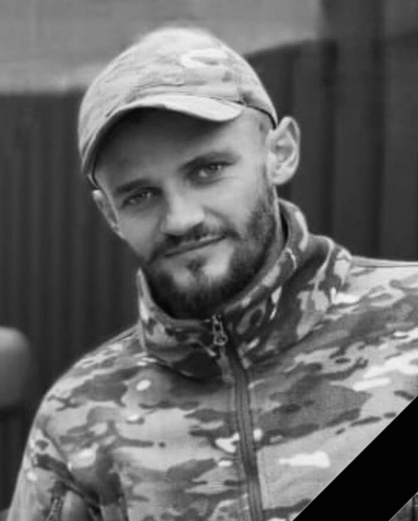 На Львівщині попрощаються із шістьма воїнами — що про них відомо - 6