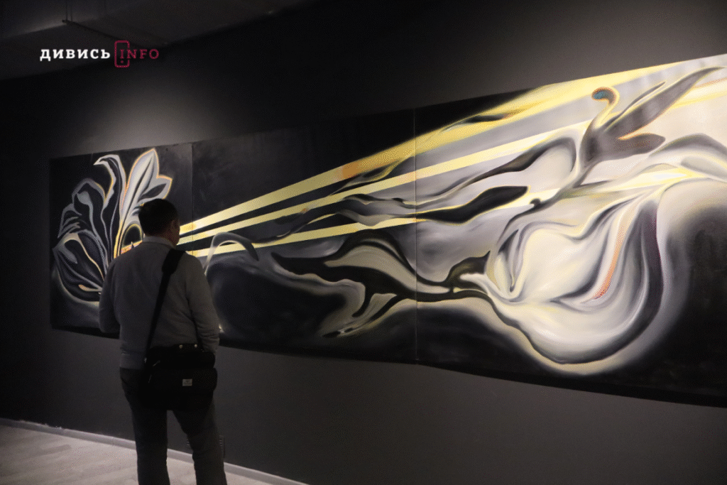 Мистецтво про біль і силу: що показують на виставці «У ядрі» у Львові (фото) - 13