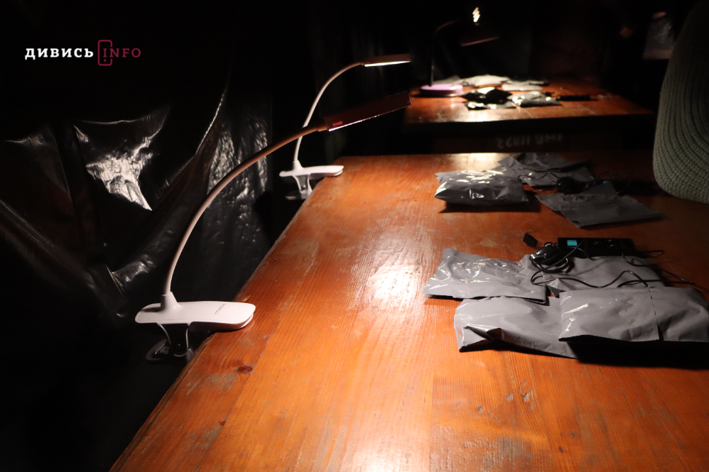 Чи можливий баланс між війною та цивільним життям: у львівському театрі презентували першу аудіовиставу