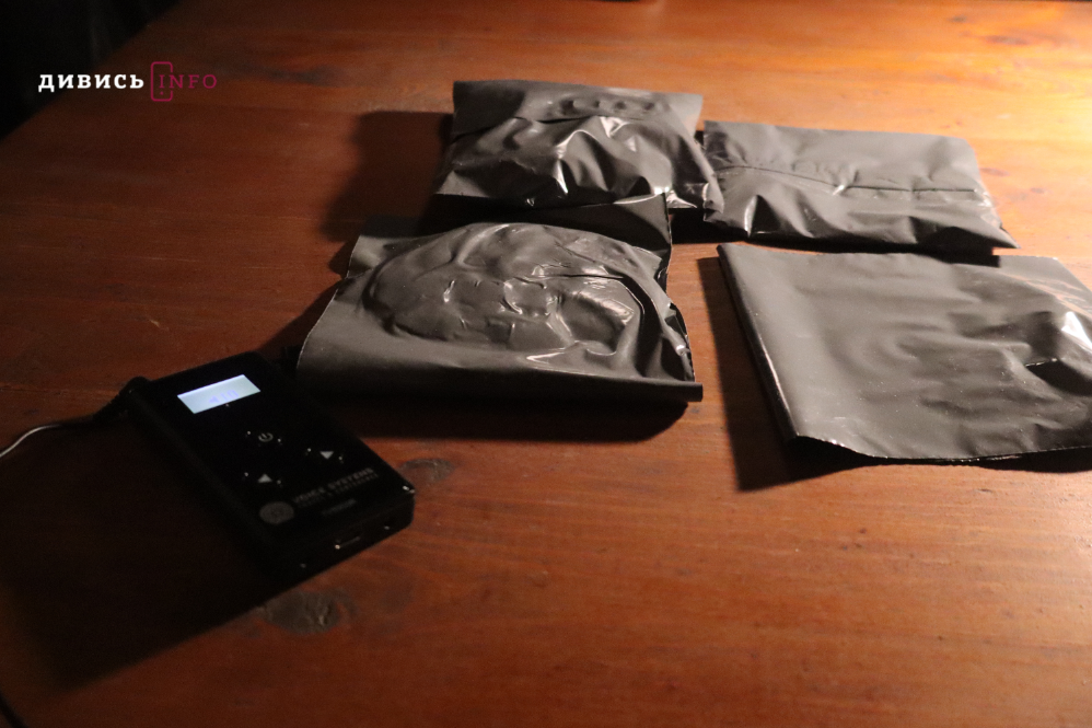 Чи можливий баланс між війною та цивільним життям: у львівському театрі презентували першу аудіовиставу - 3