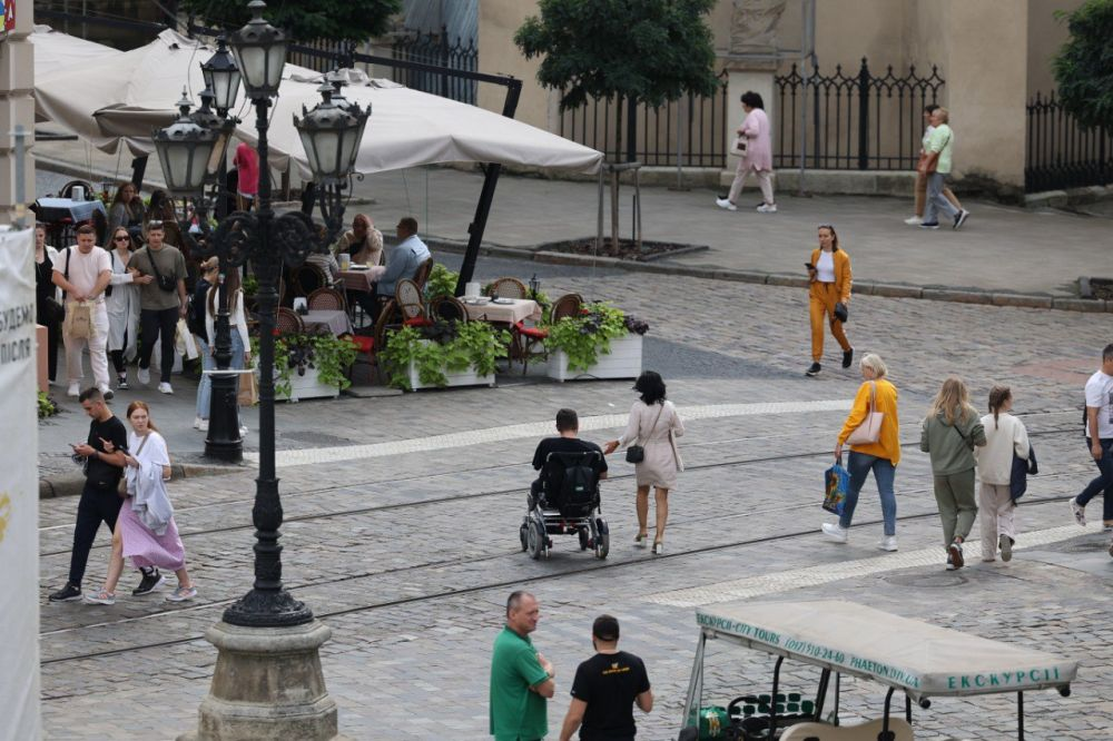 «Доступність для всіх»: хто може у Львові встановити пандуси та які є нюанси - 11