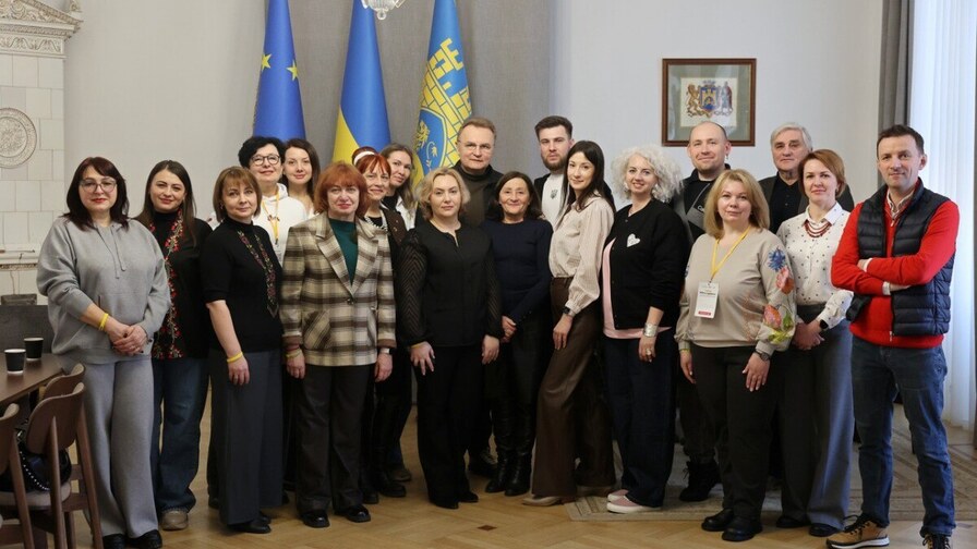 photo5265007714918666913y-92a5d9b8