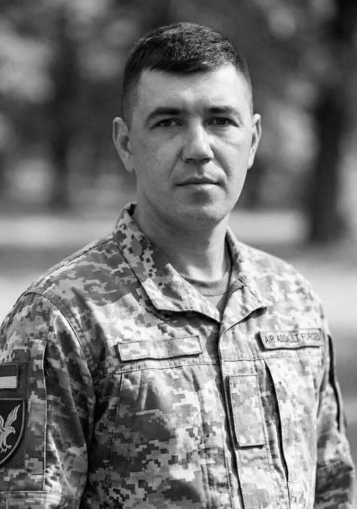 Сьогодні на Львівщині попрощаються з п'ятьма воїнами — що про них відомо - 2