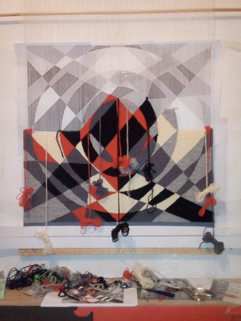 «Коли працюєш із ниткою — це дуже медитативна робота», — розмова з львівською мисткинею, яка тче гобелени - 2