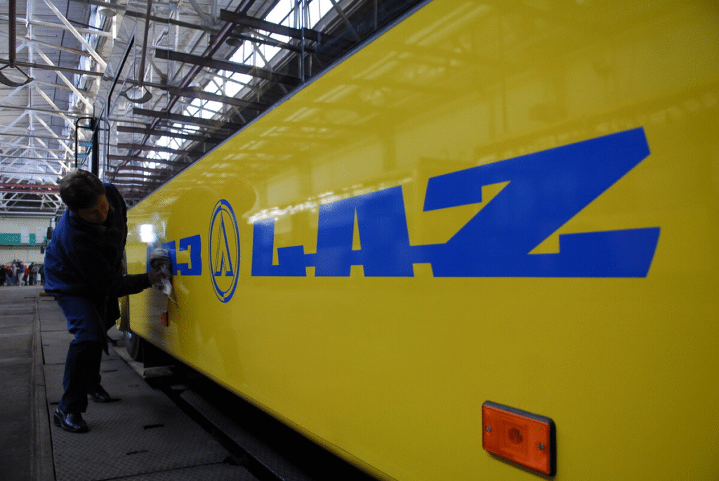 Повернення тіл, ділянки для військового цвинтаря, культурні події Львова: головні новини дня - 5