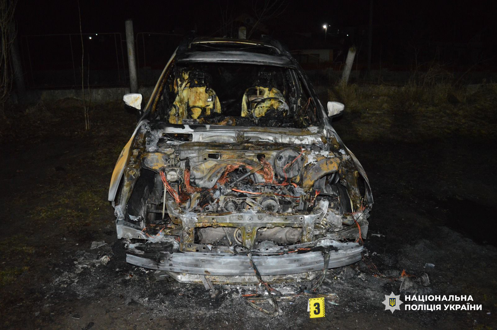У Мостиськах підлітки на замовлення Росії підпалили три автомобілі - 4