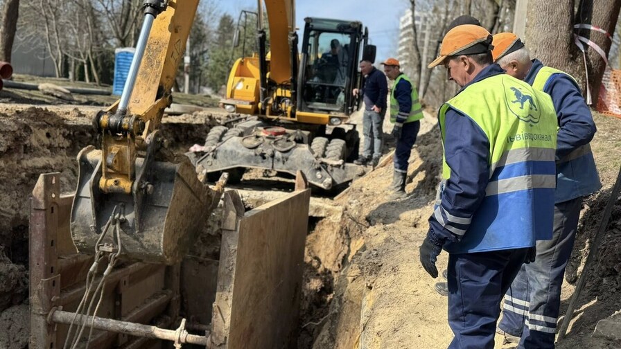 На вул. Сокола-Батька замінюють один із найстаріших у Львові каналізаційних колекторів - 2