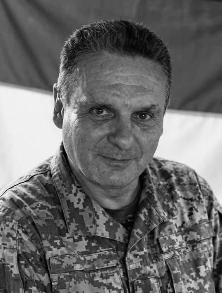 Сьогодні Львівщина прощається із трьома полеглими захисниками - 1