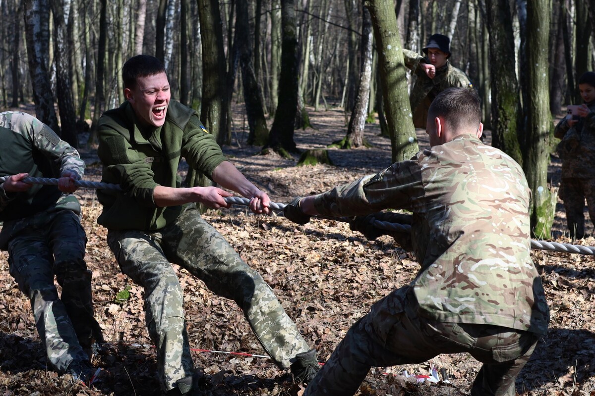 22 команди школярів взяли участь у патріотичній тереновій грі у Львові - 9
