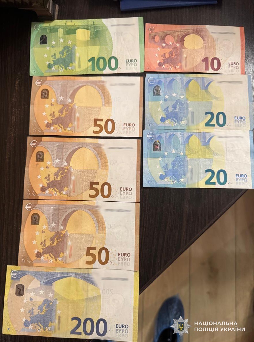 У Львові затримали чоловіків, які обікрали квартиру майже на пів мільйона гривень - 2