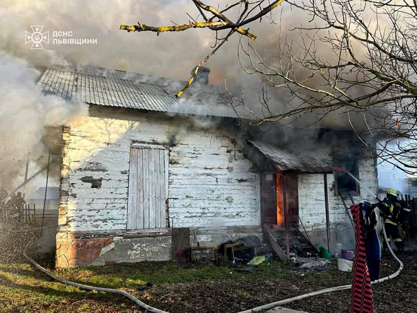 На Львівщині під час пожежі у житловому будинку загинула жінка - 1