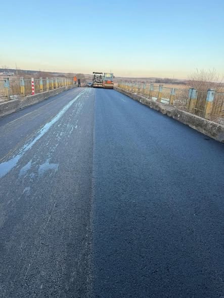 Львівщина прискорила ремонт доріг: понад 72 тисячі м² відновленого покриття з початку року - 1