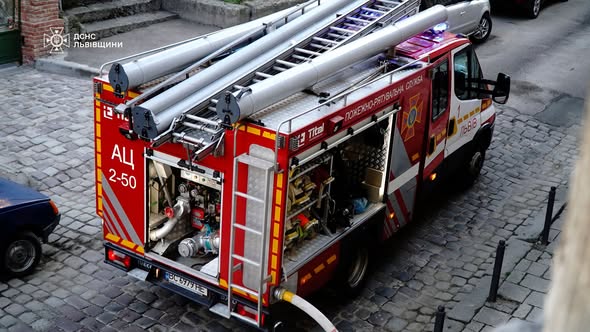 Пожежа у Львові: рятувальники оперативно загасили займання у квартирі - 2