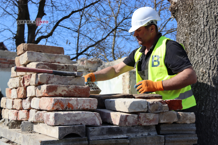 У Львові почали відбудовувати музей Шухевича: що там буде (фото) - 15