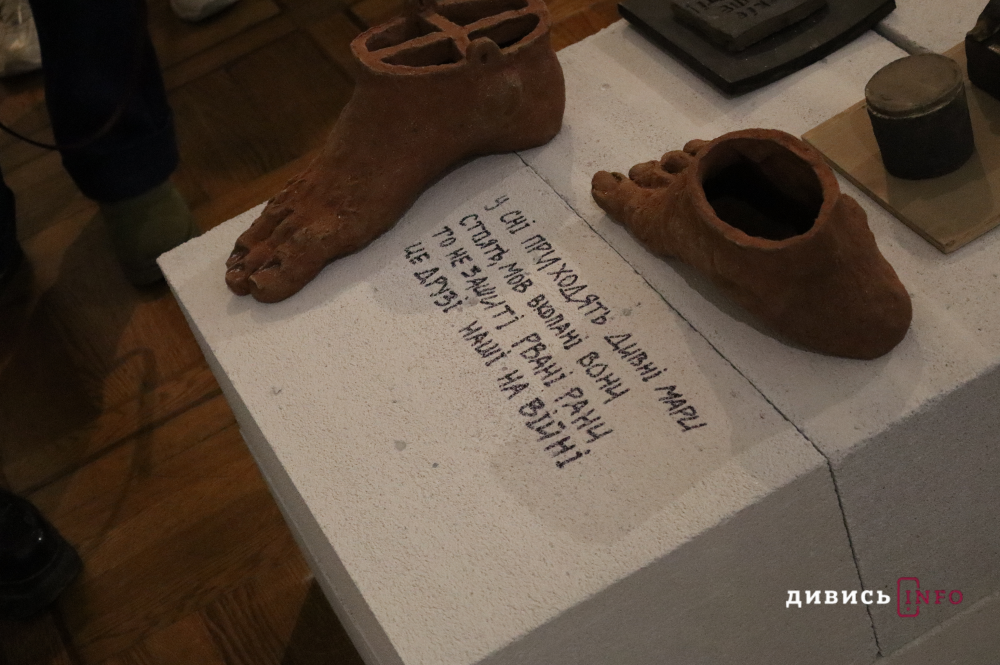 Образ Чорного моря та тіла під час війни: про виставку в Національному музеї у Львові (фото) - 13