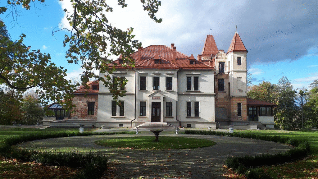 Куди поїхати на Львівщині навесні — добірка локацій - 1