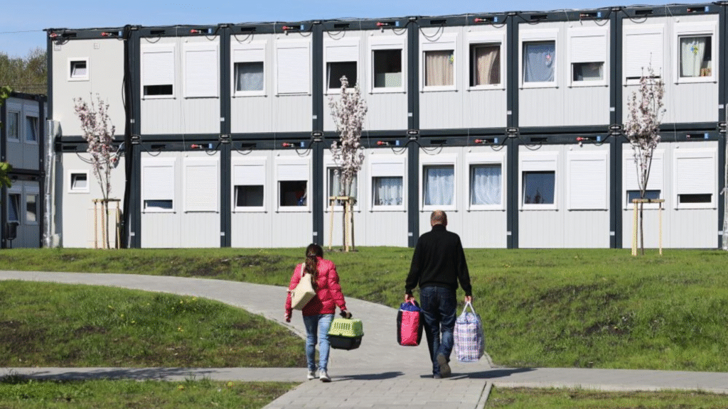 «Це вже закрита екосистема», або Що потрібно знати про тимчасове житло для переселенців у Львові - 8