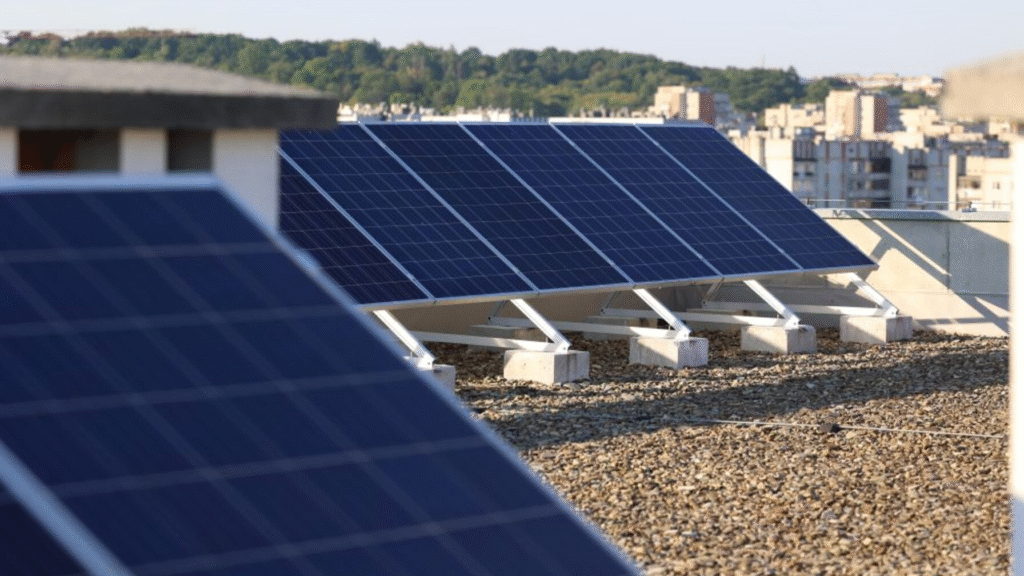 Камери відеонагляду, утеплення будинків, ремонт вікон та дверей: які програми співфінансування діють у Львові - 3