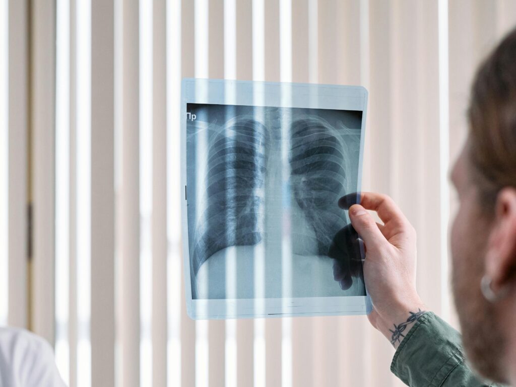 Сміттєпереробний завод у Львові, захворюваність на грип та ГРВІ, переведення годинників: головні новини дня - 6