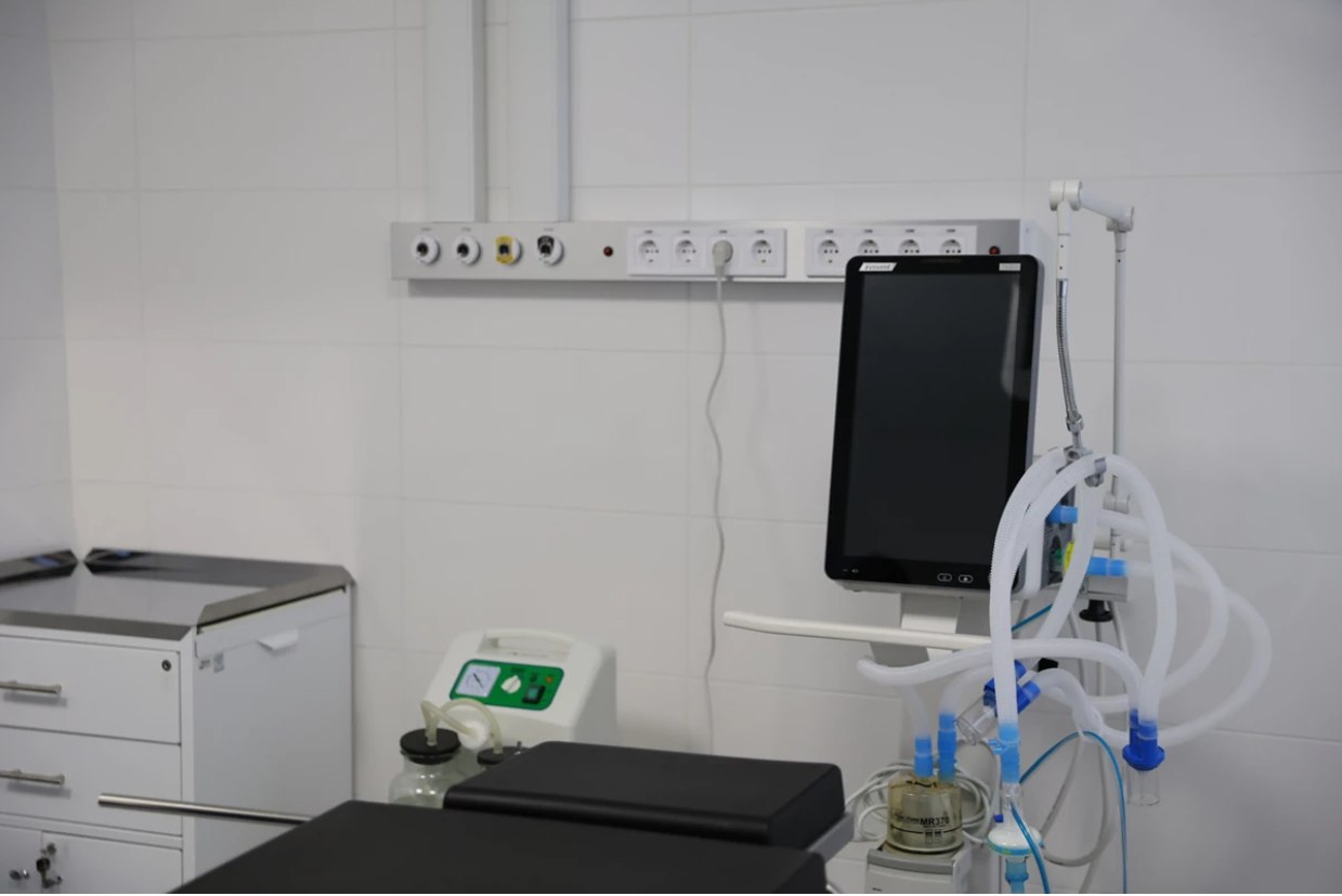 photo_5327872472625386503_y