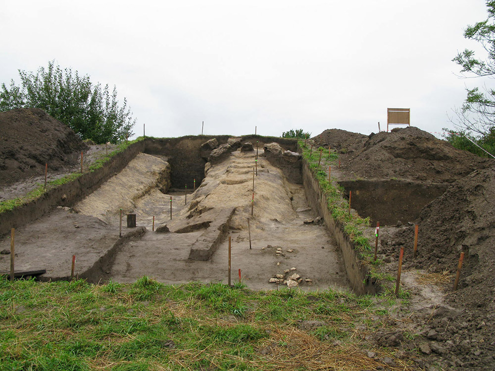 Скелі, де діяло радіо УПА, пустеля та церква XVII cтоліття: куди поїхати туристам на Львівщині - 1