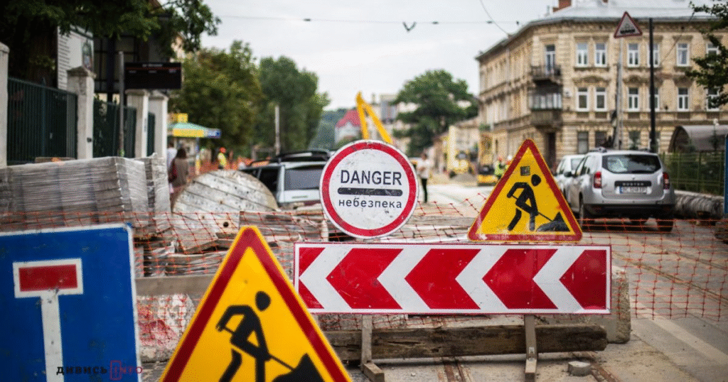 Запобіжні заходи посадовицям, ціни на продукти на Львівщині, відбудова музею Шухевича: головні новини дня - 8