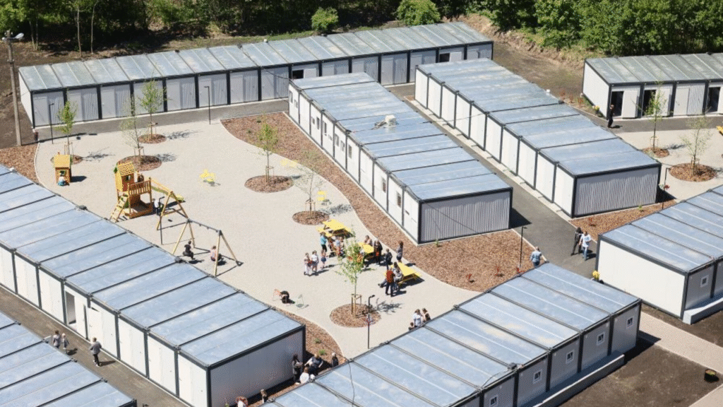 «Це вже закрита екосистема», або Що потрібно знати про тимчасове житло для переселенців у Львові - 1