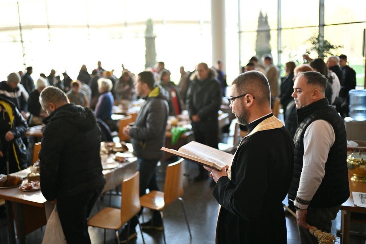 У Львові приготували Великодній сніданок для потребуючих людей - 3