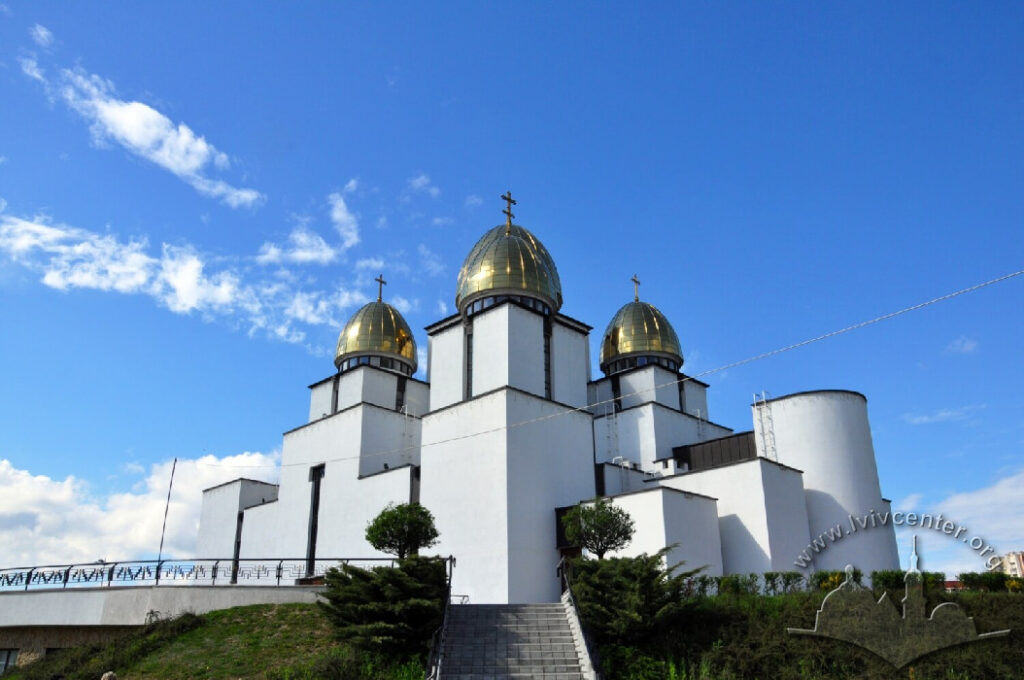 Коли служитимуть Літургії у храмах Львова на Вербну неділю: розклад - 7