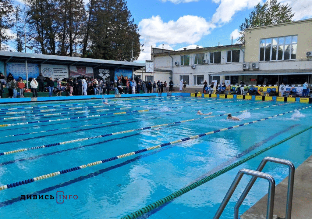 У Львові проходить відкритий обласний чемпіонат з плавання (фото) - 2