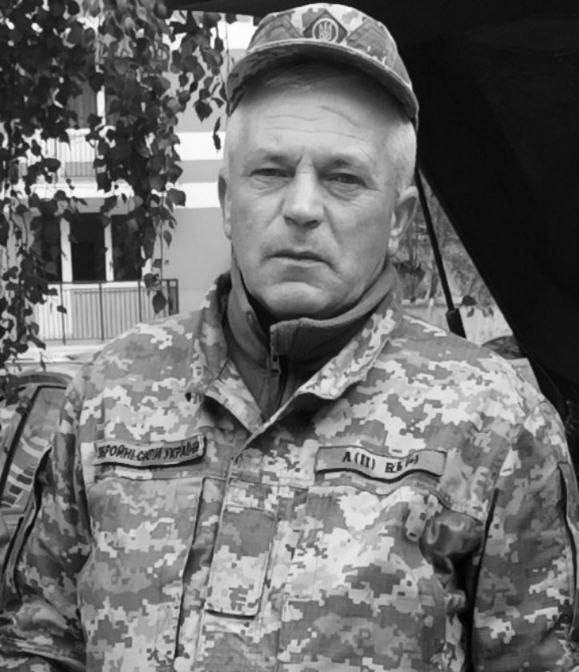 Сьогодні Львівщина прощається із шістьма полеглими захисниками - 4