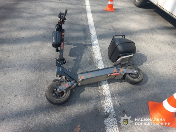 На Львівщині сталося дві ДТП із постраждалими - травмовані жінка на самокаті та мотоцикліст - 2